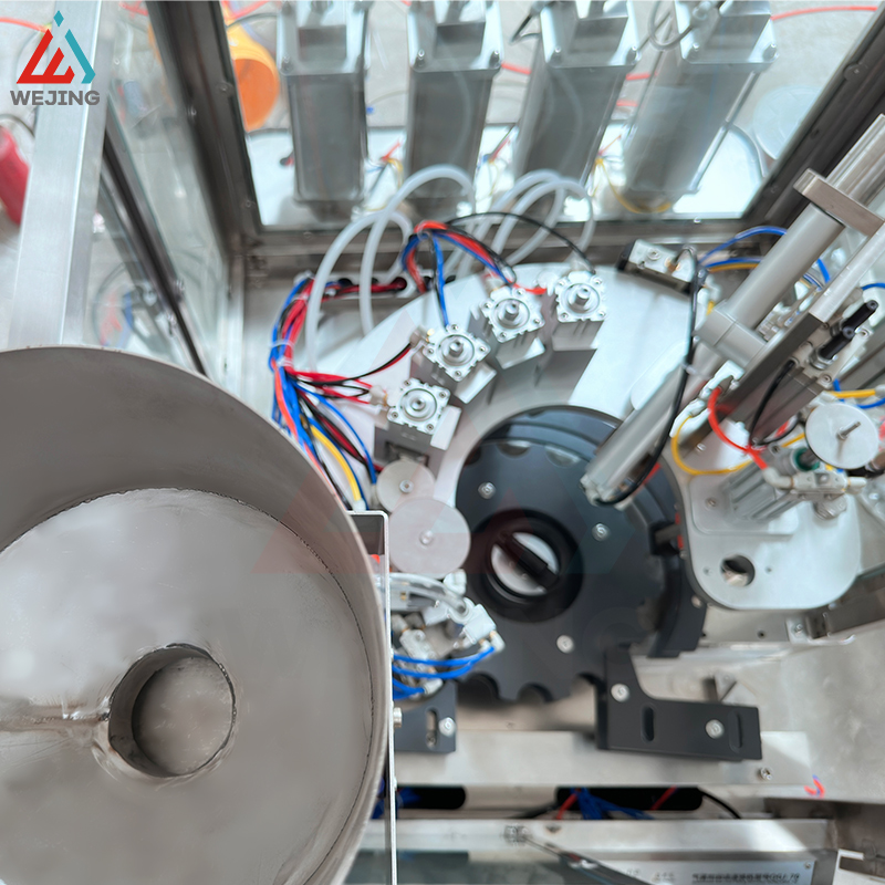 ஸ்னோ ஸ்ப்ரே பெயிண்ட் ஏரோசல் ஃபில்லிங் மெஷின் 